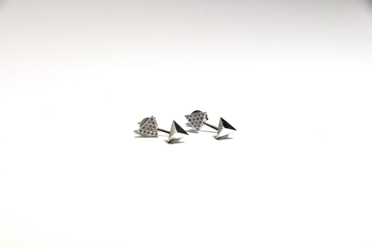 Zirkon Taşlı Gümüş Küpe